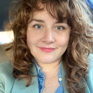 Meet your Posher, Caitlin